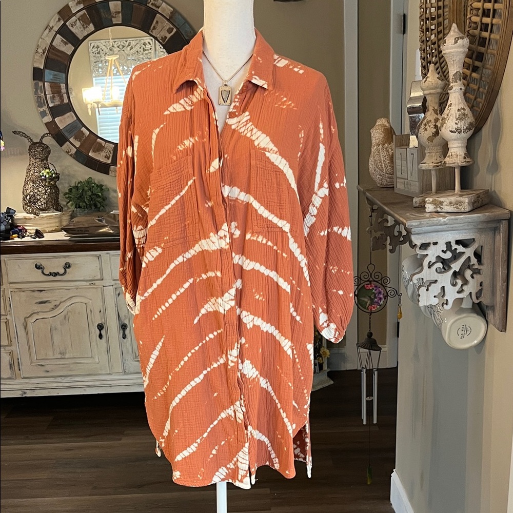 YFB Relaxed Tie-Dye Button-Up Shirt Dress in Rust and White